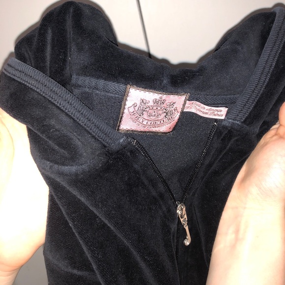 Juicy Sweatsuit - Picture 3 of 4